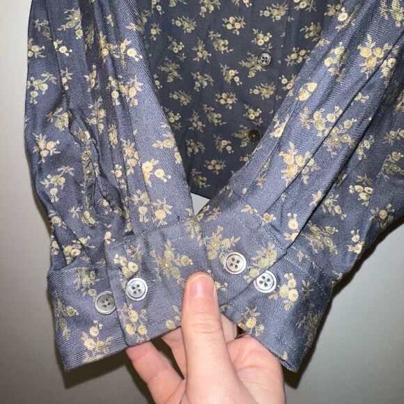 L.L. Bean 16 Blue Tan Floral Collared LS Button Down Collared Womens Shirt EUC - Picture 5 of 11